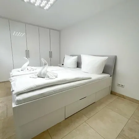 Feriendomizile Zum Strandkorb Апартаменты *